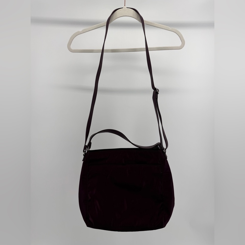 Thirty-One Everything Hand/Shoulder/Crossbody Nylon Purse Bag in Burgundy - Picture 2 of 9